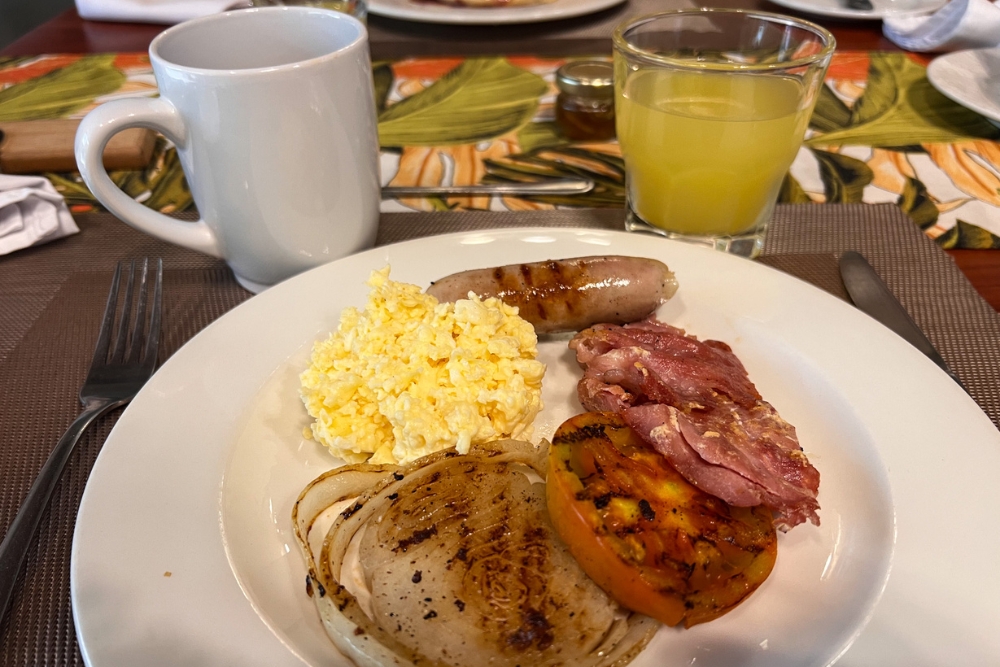 Breakfast at Nguni Lodge Victoria Falls Zimbabwe