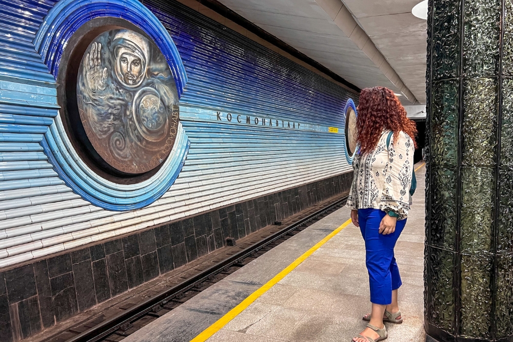 Kosmonavtlar (Космонавтлар) - The Space Station