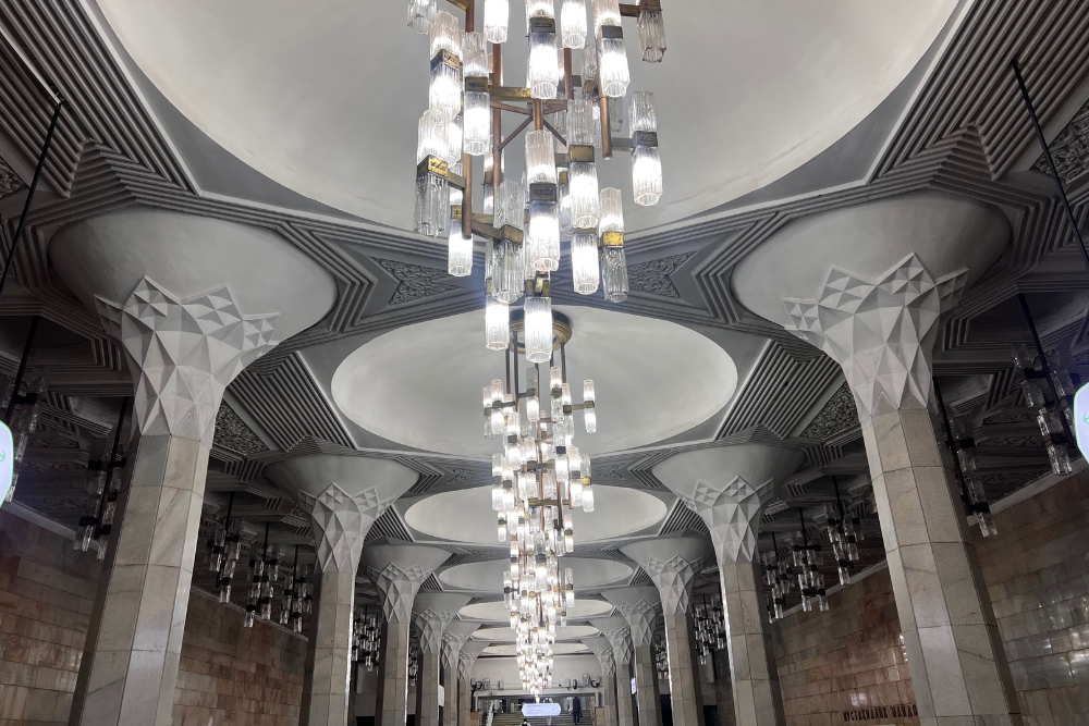 Mustakillik Maydoni (Мустакиллик Майдони) - "Independence Square"
