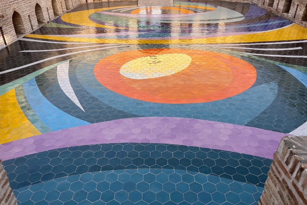 Ayozzhon Karvonsaroyi