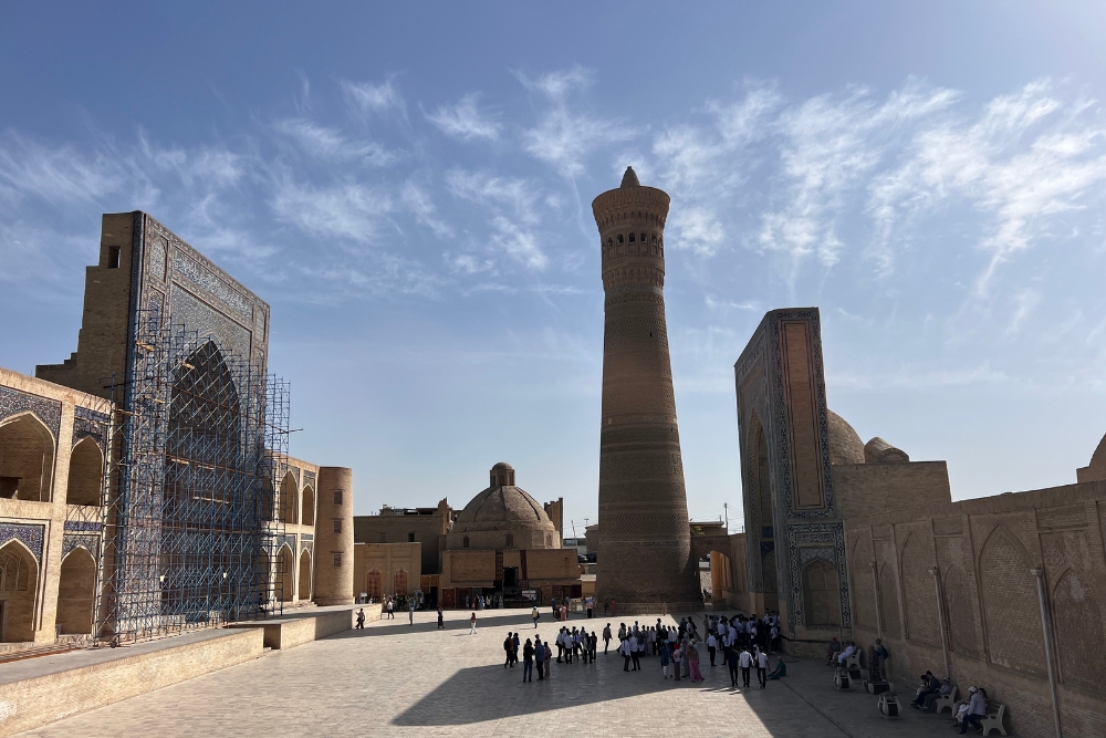 Kalyan Mosque and minaret