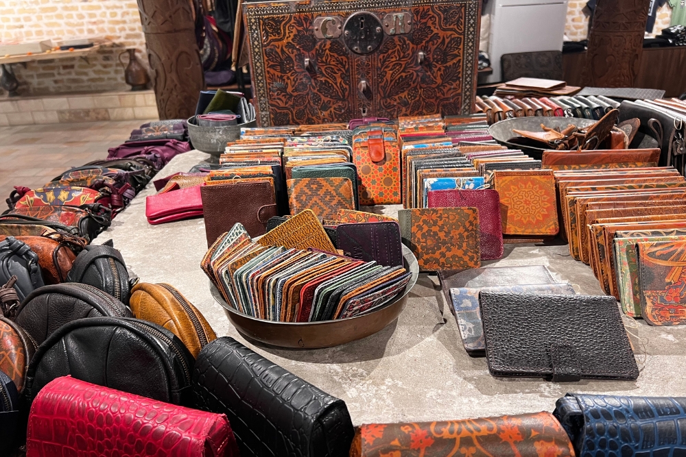 Pavillon Kalon shop and cafe