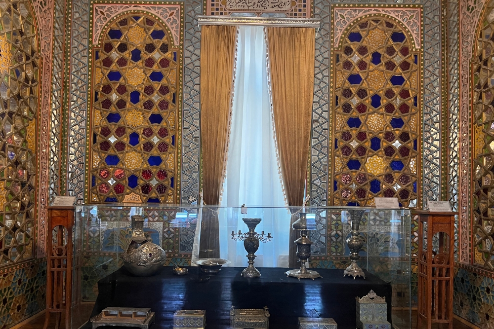 Sitorai Mokhi-Khosa Palace 