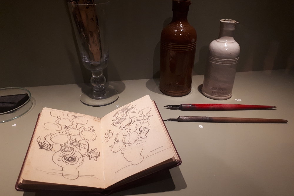 Sunflower sketches, Van Gogh Museum Amsterdam Sunflower sketches, Van Gogh Museum Amsterdam