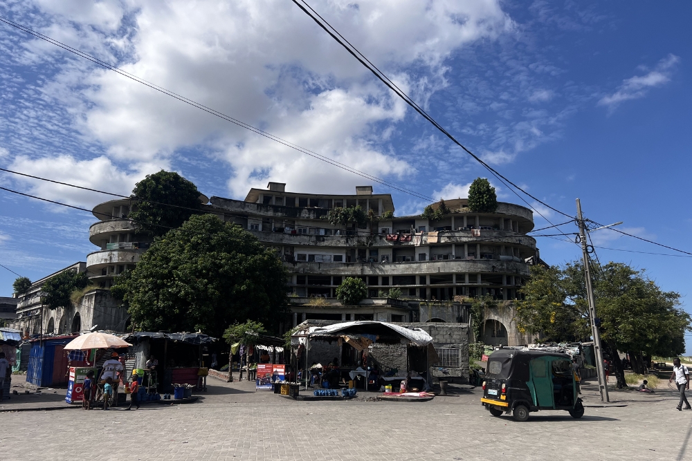 Grand Hotel Ruins (Grande Hotel), Beira, Mozambique Grand Hotel Ruins Grande Hotel Beira Mozambique