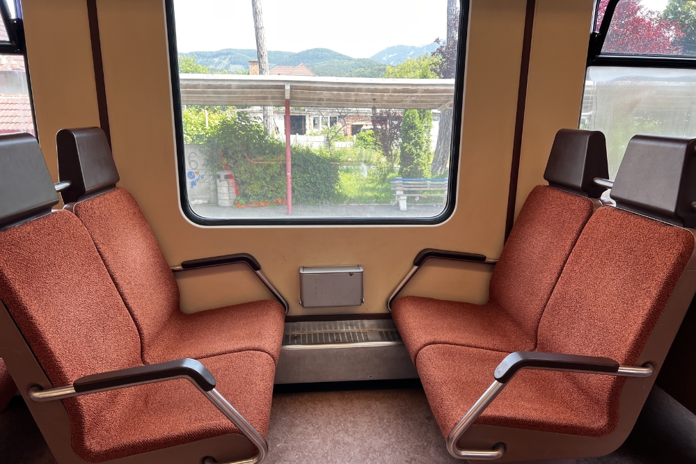 Râșnov to Brașov train Romania