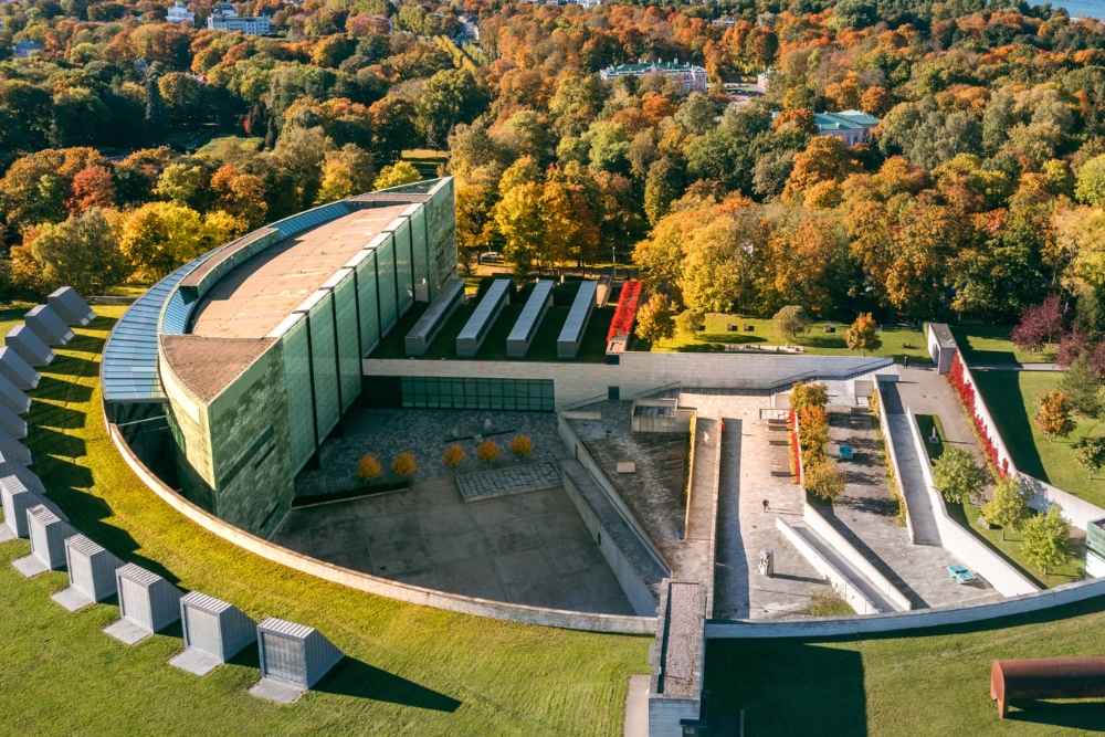 Visit Estonia Estonian Art Museum — KUMU