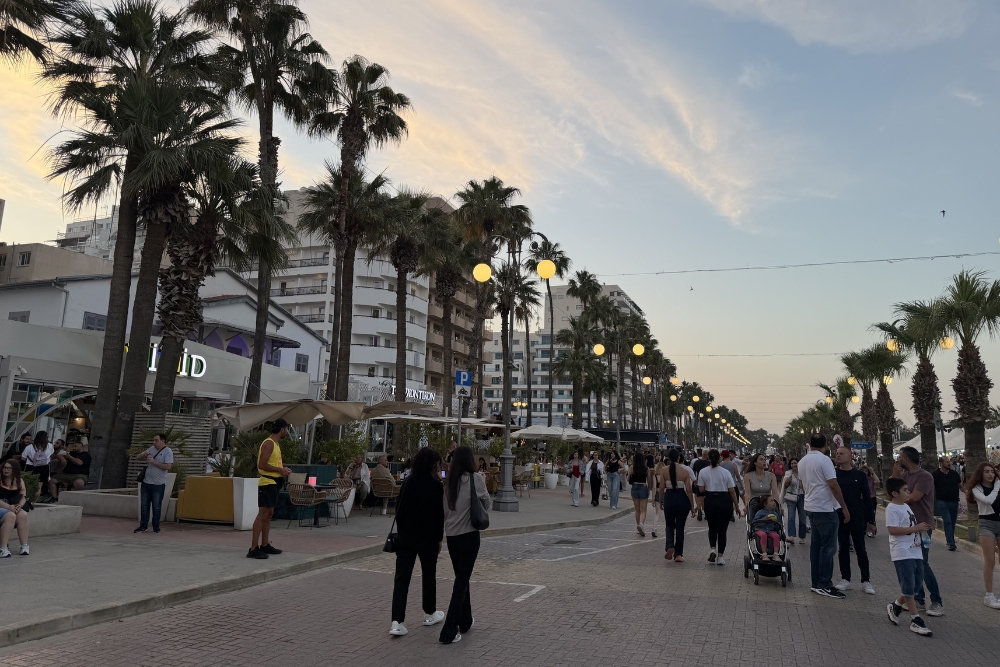 Larnaca marina boulevard, Cyprus Larnaca marina boulevard Cyprus